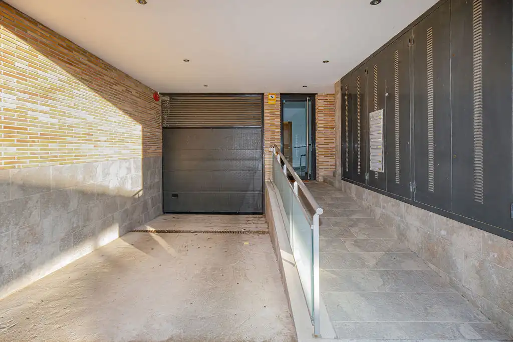 Garaje en venta en Av Alt Empordà, Bàscara