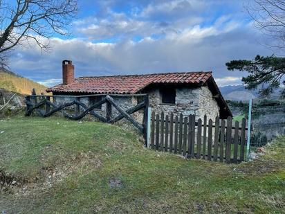 Vista exterior de Casa o xalet en venda en Piloña