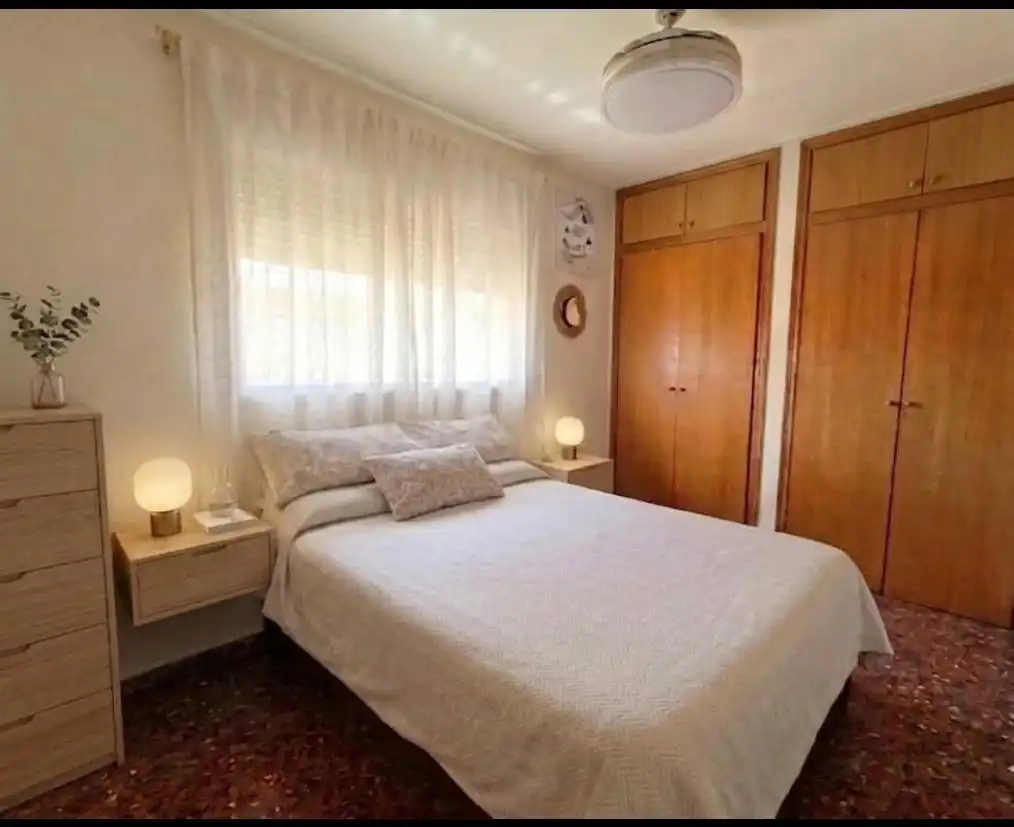Dormitori de Apartament en venda en Aldaia amb Balcó