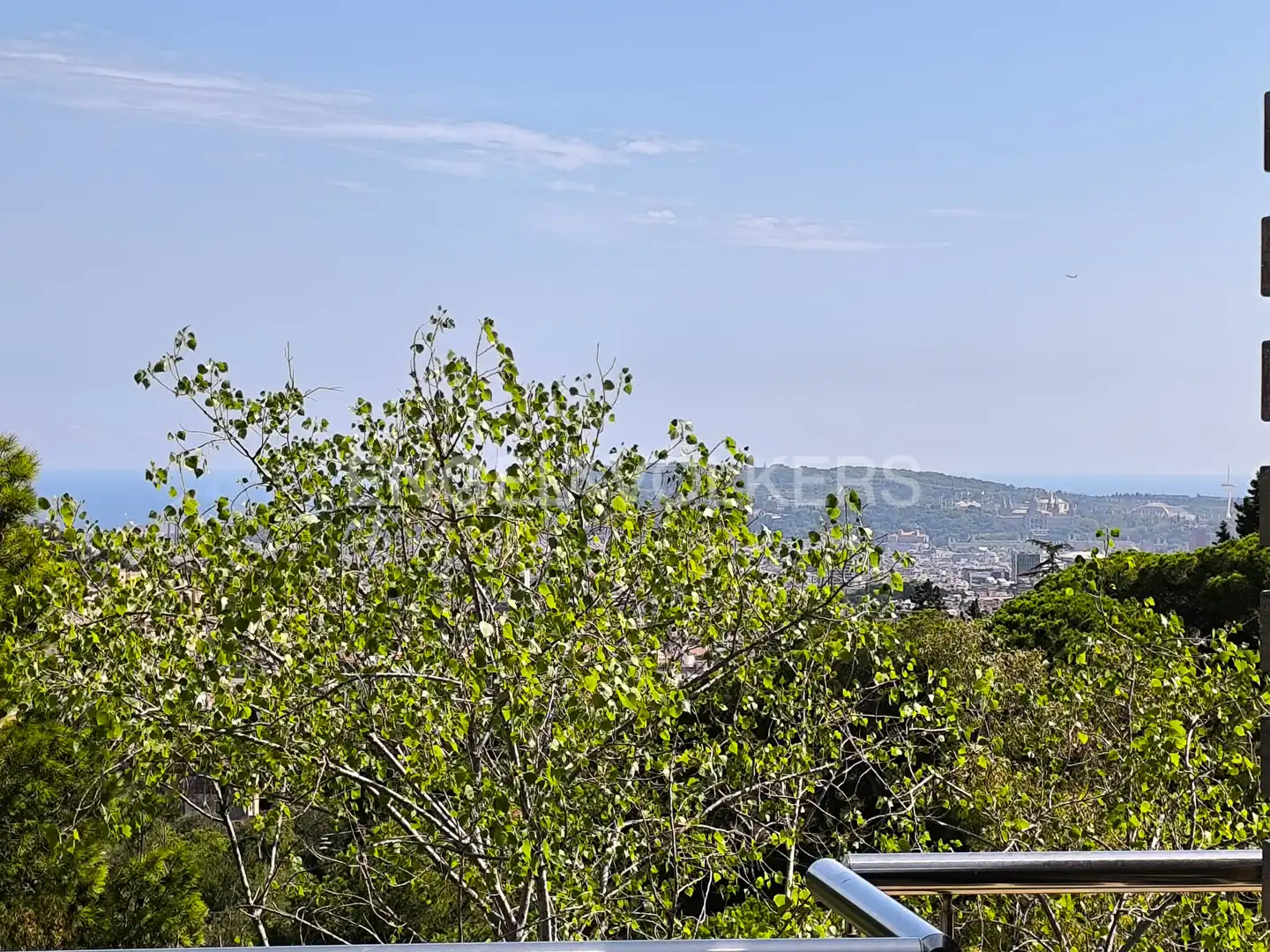 Vista exterior de Dúplex en venda en Barcelona amb Aire condicionat, Calefacció i Parquet
