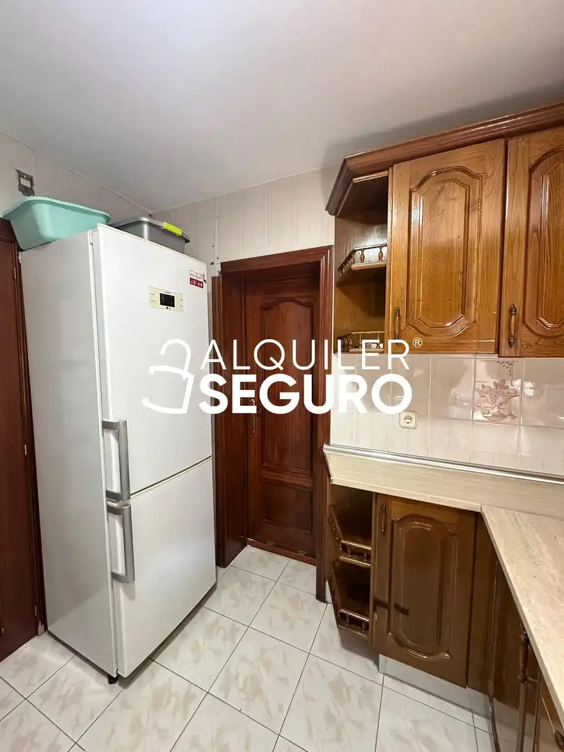 Kitchen of Flat for rent in Madrid  with Air Conditioner and Heating