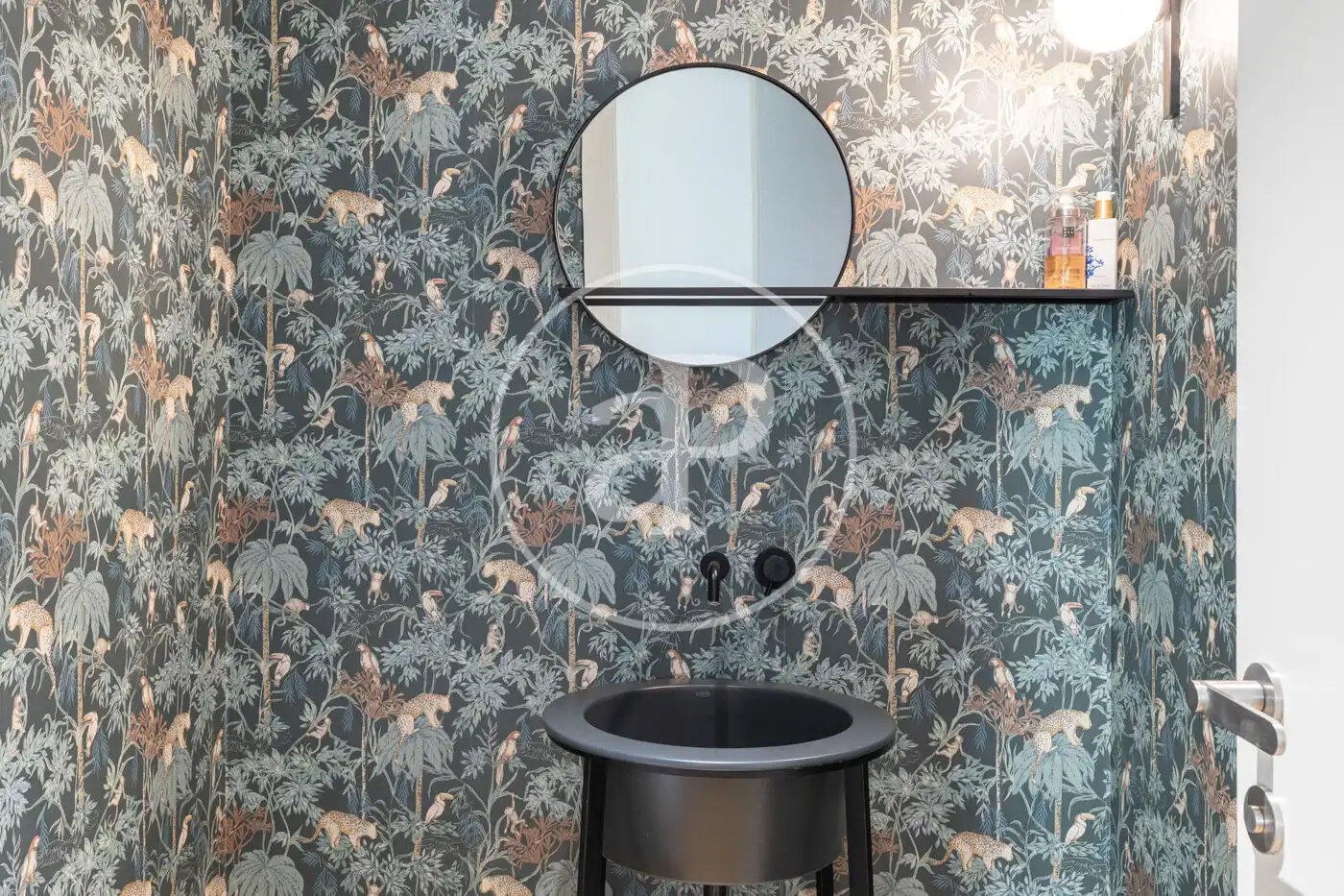 Baño de Piso de alquiler en Barcelona con Aire acondicionado, Calefacción y Jardín privado