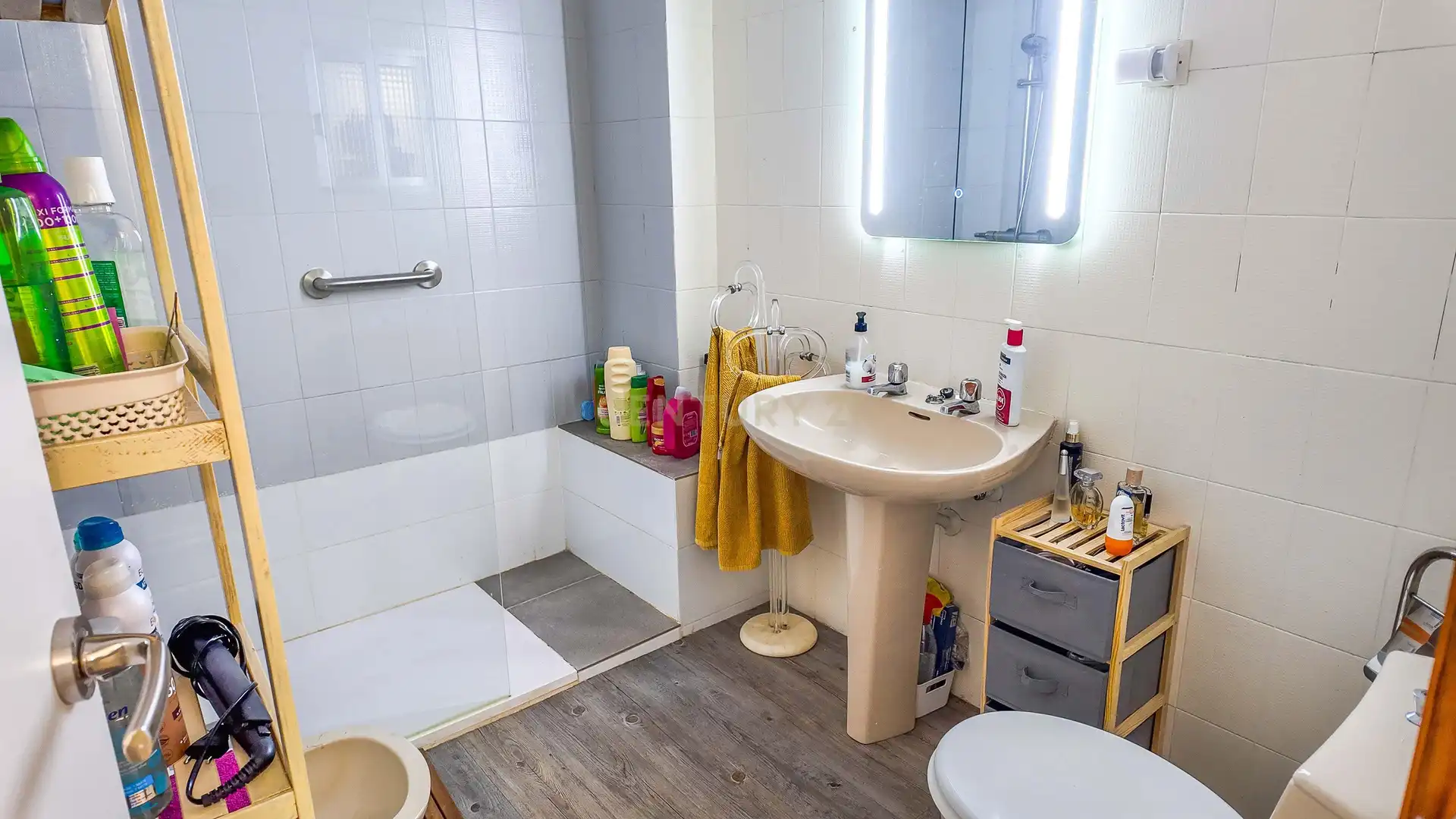 Bathroom of Houses for sale in Cáceres  with Balcony