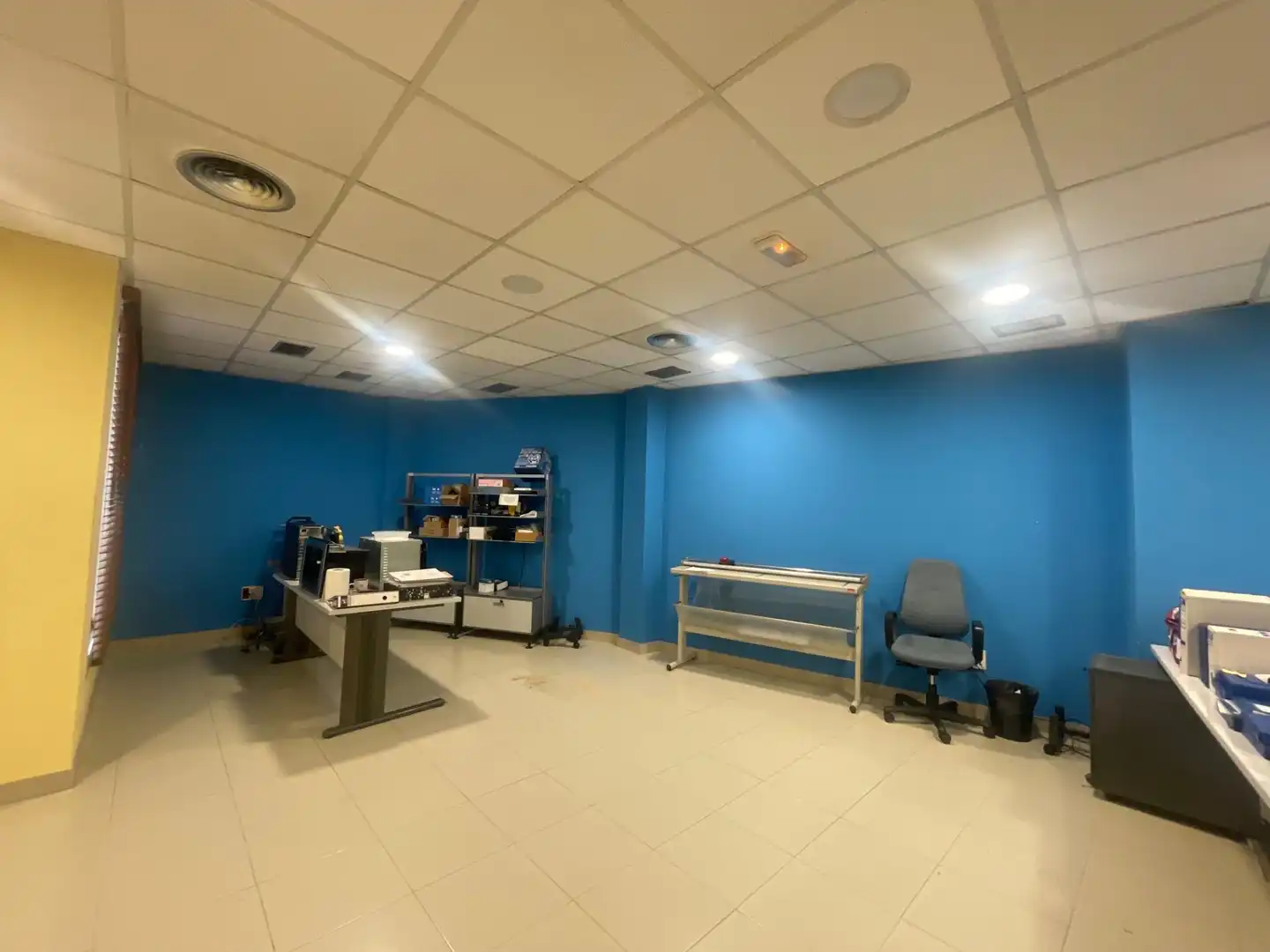 Oficina de lloguer en Oleiros