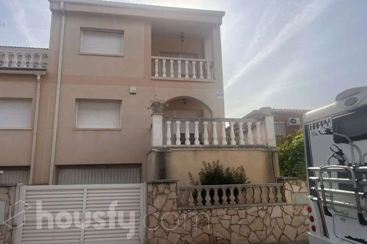 Exterior view of Houses for rent in Martorell  with Heating, Private garden and Terrace