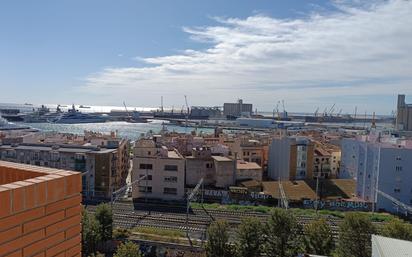 Vista exterior de Pis de lloguer en  Tarragona Capital amb Aire condicionat, Terrassa i Balcó