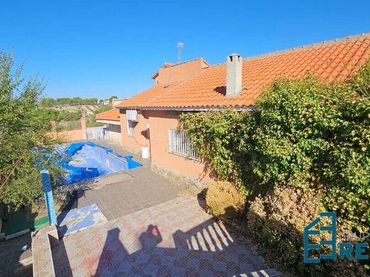 Villa avec piscine à vendre à Calle Suecia