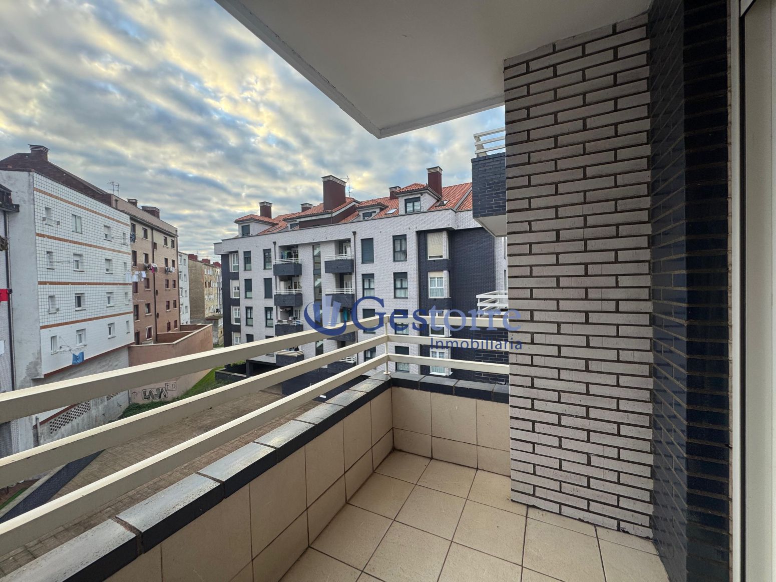 Balcony of Flat to rent in Gijón   with Heating, Parquet flooring and Terrace