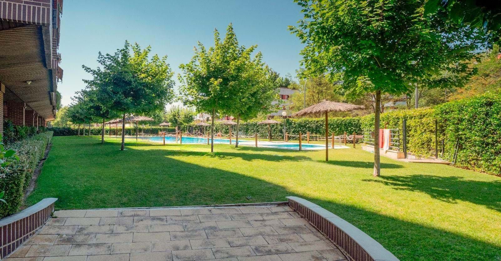 Jardí de Pis en venda en  Madrid Capital amb Aire condicionat i Terrassa