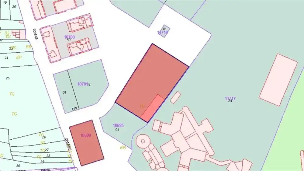 Terreno industrial en venta en Puente Castro