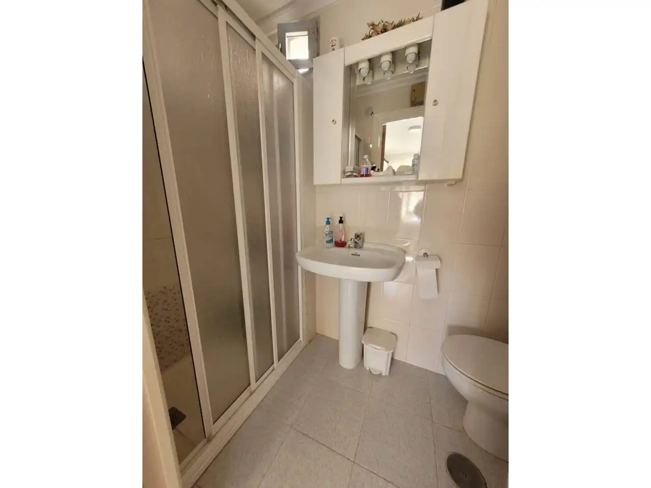 Bany de Casa o xalet en venda en Baza amb Terrassa