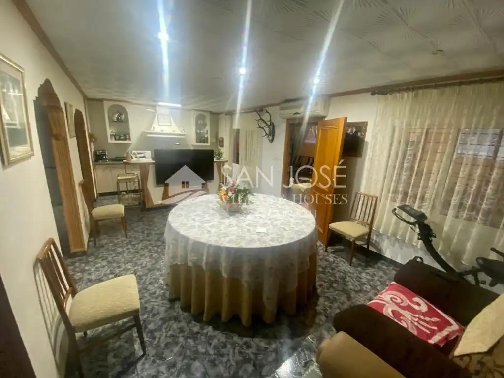 Dining room of Houses for sale in San Vicente del Raspeig / Sant Vicent del Raspeig  with Air Conditioner, Private garden and Terrace