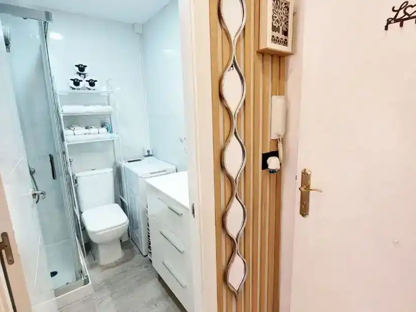 Bany de Apartament en venda en Benalmádena amb Aire condicionat, Piscina i Balcó