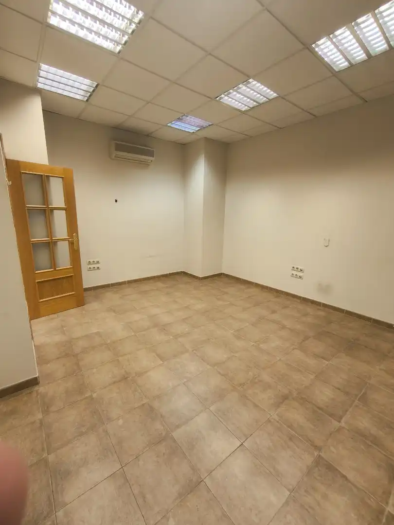 Gewerbefläche zur Miete in Villafontana - Estoril I, imagen 9