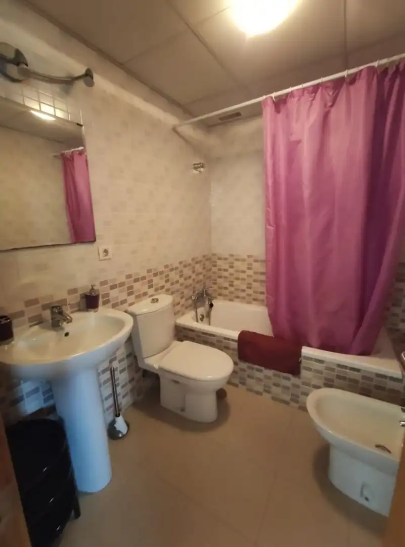 Badezimmer von Wohnung zur Miete in Málaga mit Klimaanlage, Terrasse und Abstellraum