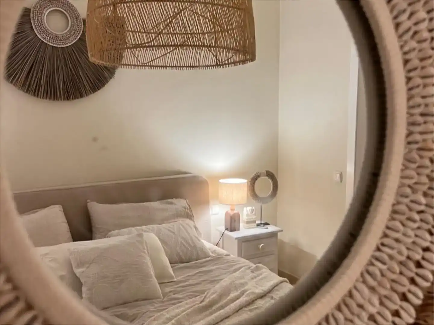 Dormitori de Apartament en venda en Mijas amb Aire condicionat i Piscina