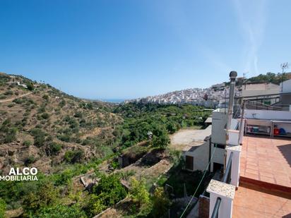 Vista exterior de Casa o xalet en venda en Torrox amb Terrassa