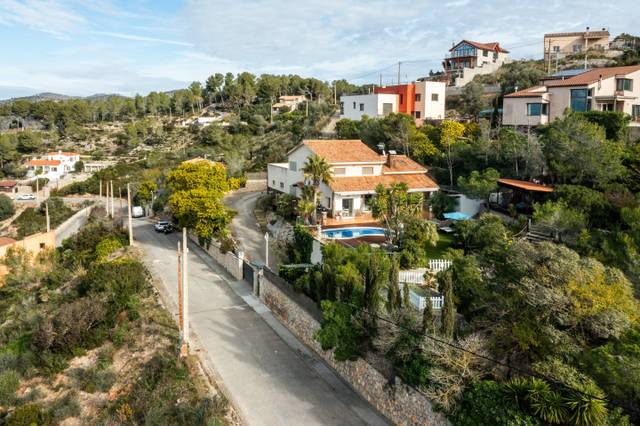 Casa-chalet en Alquiler en Olivella