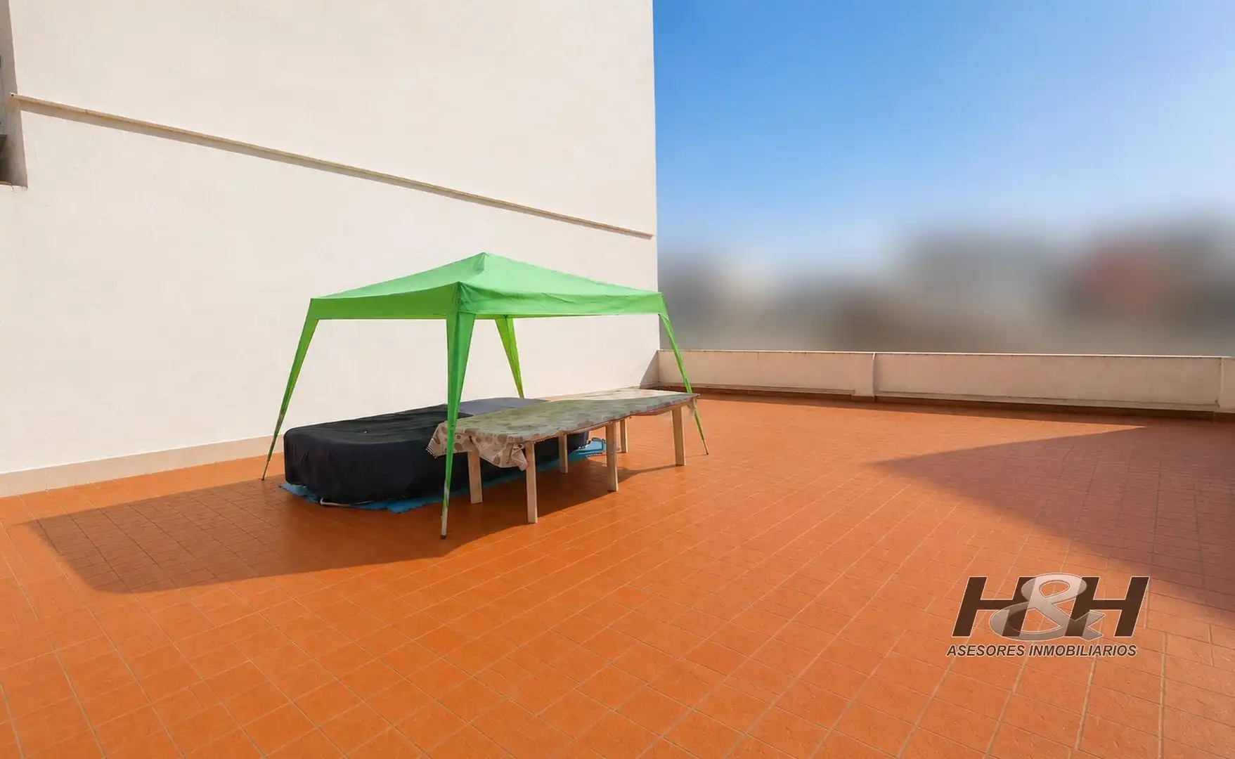 Terrace of Houses for sale in Burjassot  with Terrace, Storage room and Balcony