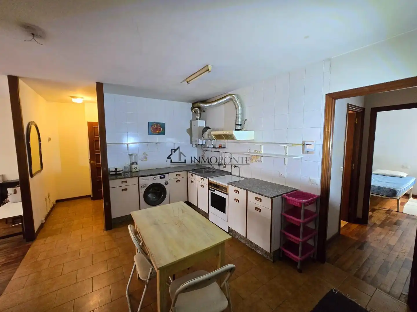 Cuina de Pis en venda en Pontevedra Capital  amb Traster