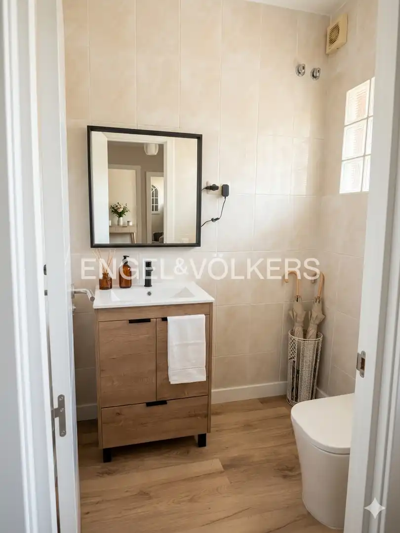 Baño de Casa adosada en venta en Vilanova i la Geltrú con Aire acondicionado, Calefacción y Parquet