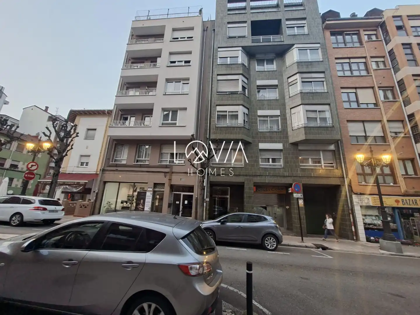 Vista exterior de Piso en venta en Oviedo 