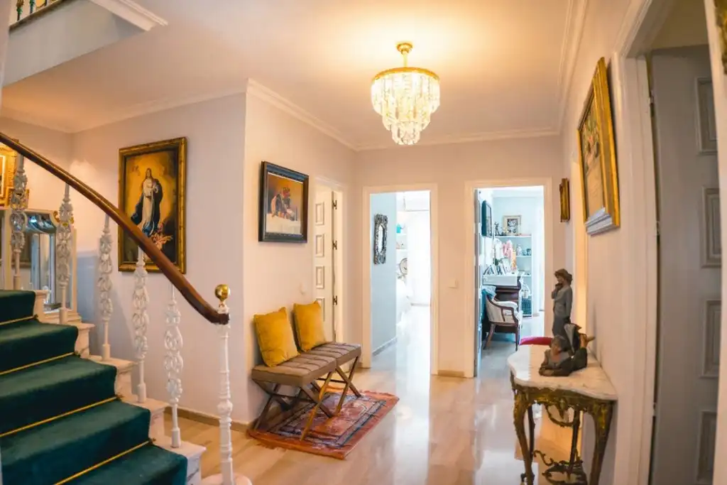 Maisonette zum Verkauf in Fuengirola mit Klimaanlage, Terrasse und Schwimmbad