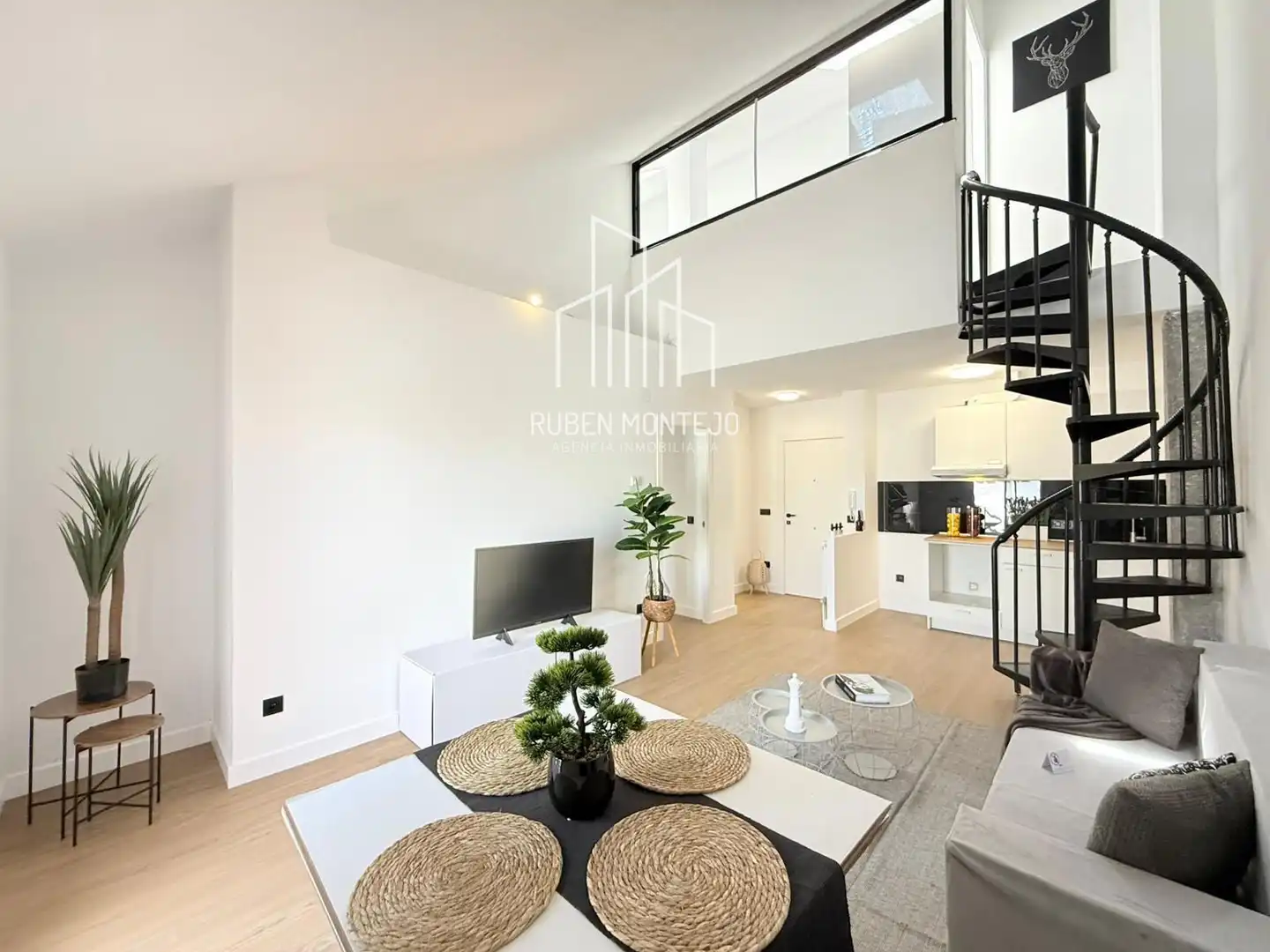 Sala de estar de Dúplex en venta en Villamayor con Calefacción, Terraza y Balcón