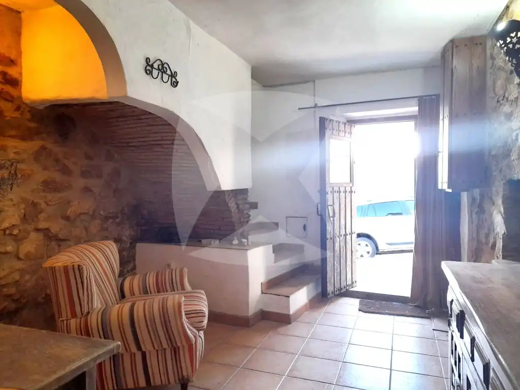 Houses for sale in Calle Puerta Valencia, Alburquerque