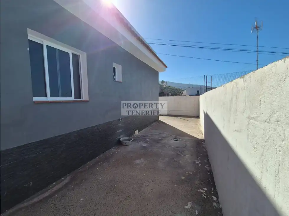 Außenansicht von Haus oder Chalet zum Verkauf in Guía de Isora mit Möbliert