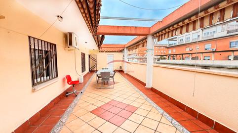 Foto 2 de Àtic en venda a Calle Flor de Nieve, Colores -  Entreparques,  Sevilla Capital