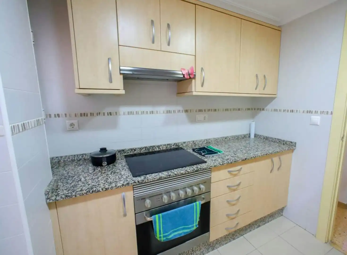 Cocina de Piso para compartir en  Valencia Capital con Aire acondicionado, Calefacción y Amueblado