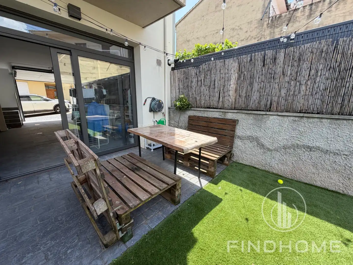 Terrasse von Einfamilien-Reihenhaus zum Verkauf in Olot mit Klimaanlage, Heizung und Privatgarten
