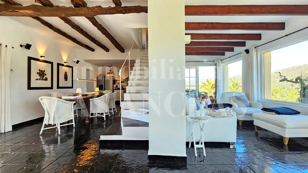 Finca rústica en venta en Sant Josep de sa Talaia con Aire acondicionado, Calefacción y Terraza