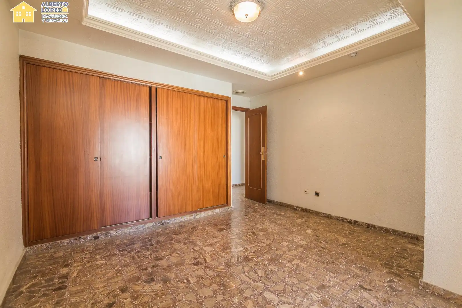 Ático en venta en Elche / Elx con Terraza y Balcón