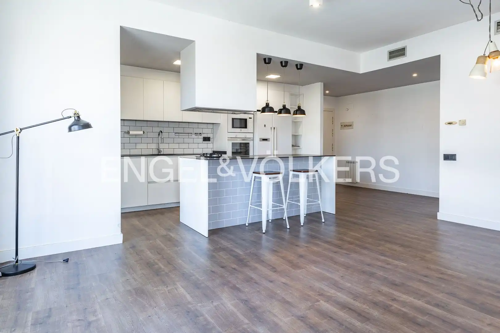 Cocina de Dúplex en venta en Montgat con Aire acondicionado, Calefacción y Jardín privado