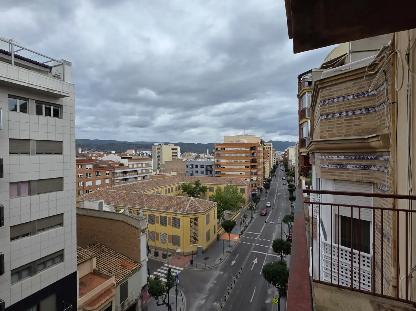 Vista exterior de Piso en venta en Castellón de la Plana / Castelló de la Plana con Balcón