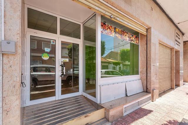 Local comercial en Venta en El Acequión