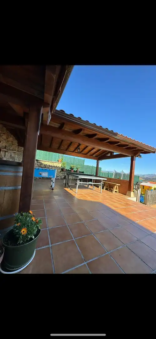 Terrassa de Edifici en venda en Parres