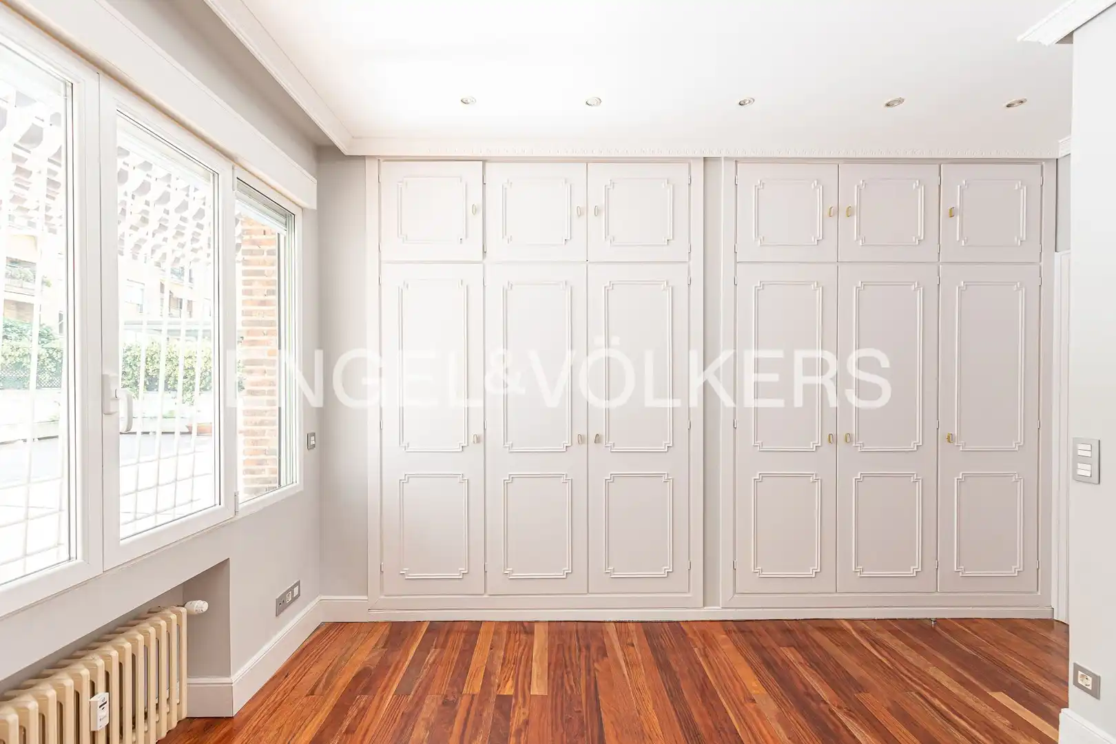 Habitación de Piso en venta en Madrid con Calefacción, Terraza y Trastero