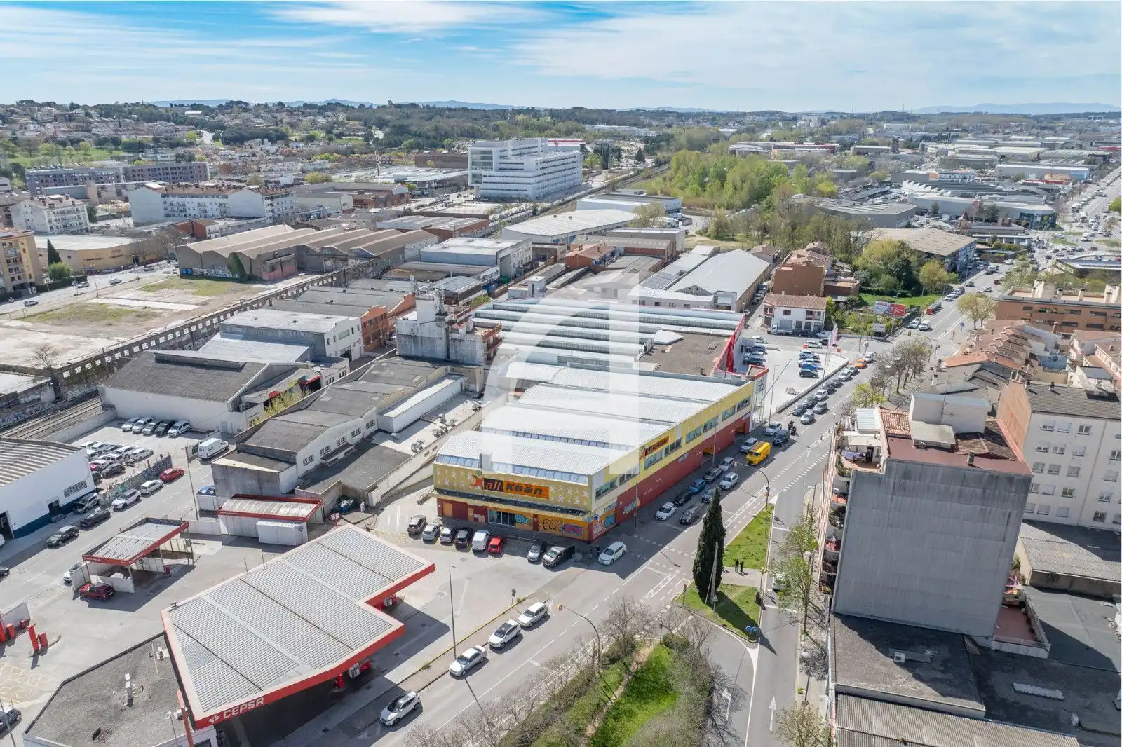 Exterior view of Industrial buildings for rent in Girona