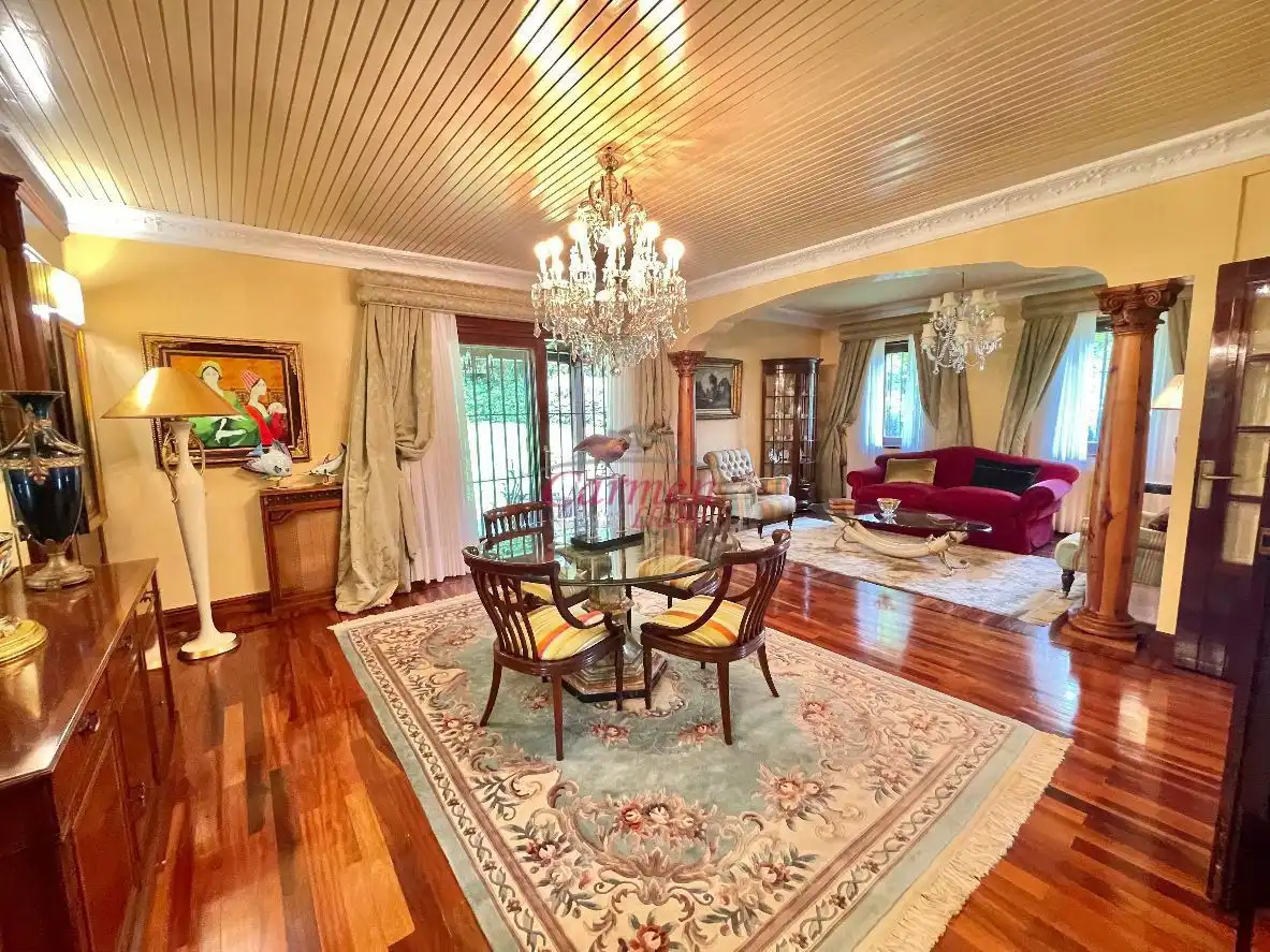 Comedor de Casa o chalet en venta en Loiu con Jardín privado, Terraza y Trastero