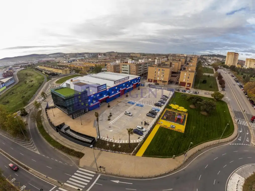 Local comercial en venda a Nuevo Cáceres