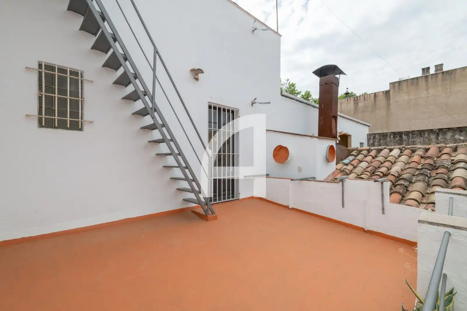 Terrasse von Einfamilien-Reihenhaus zum Verkauf in La Bisbal d'Empordà mit Terrasse
