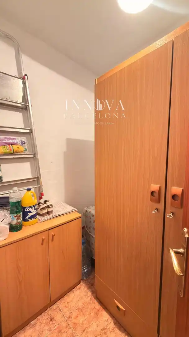 Schlafzimmer von Wohnung zum Verkauf in Barcelona mit Klimaanlage