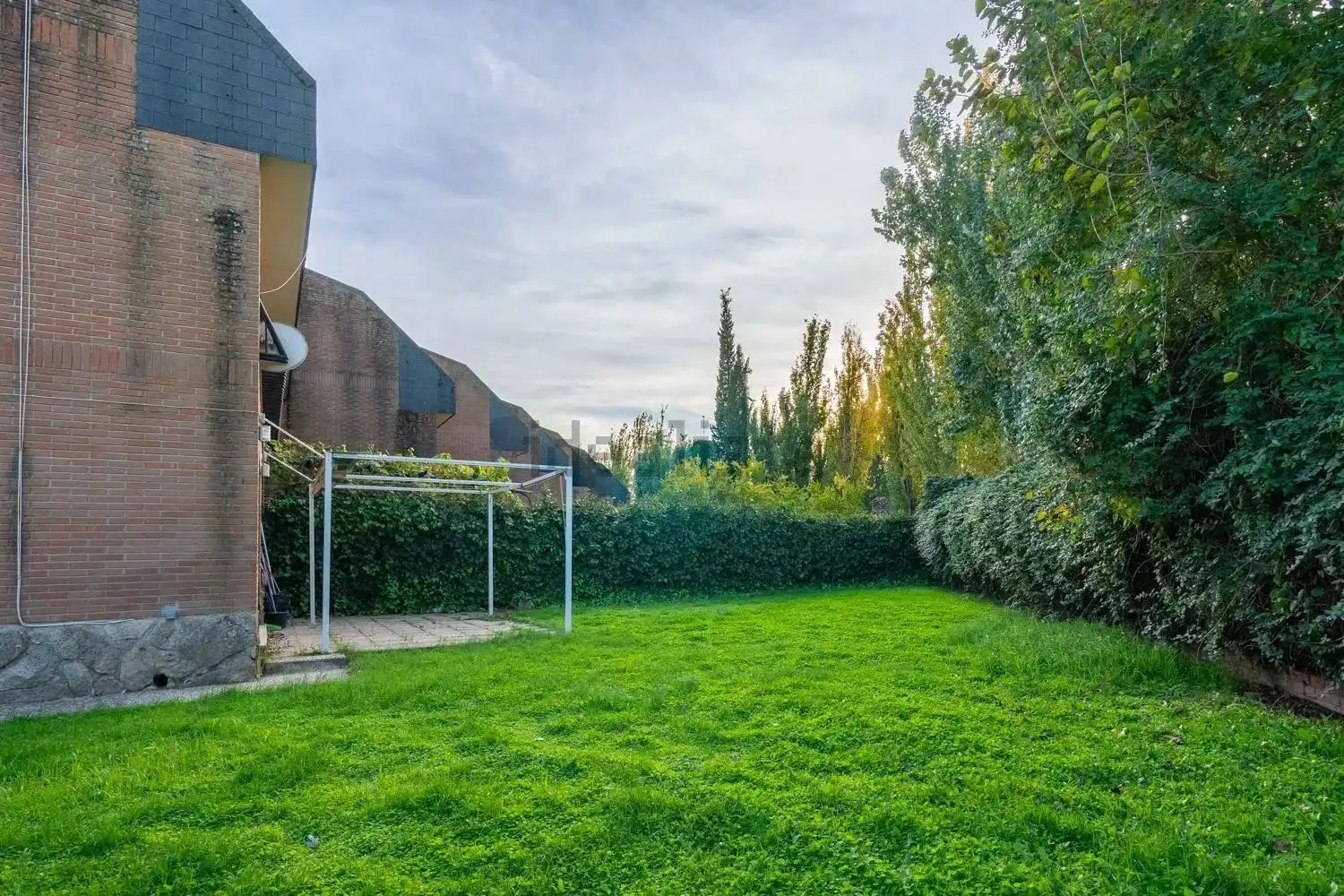 Garden of Detached homes for sale in Talavera de la Reina  with Air Conditioner, Heating and Storage room