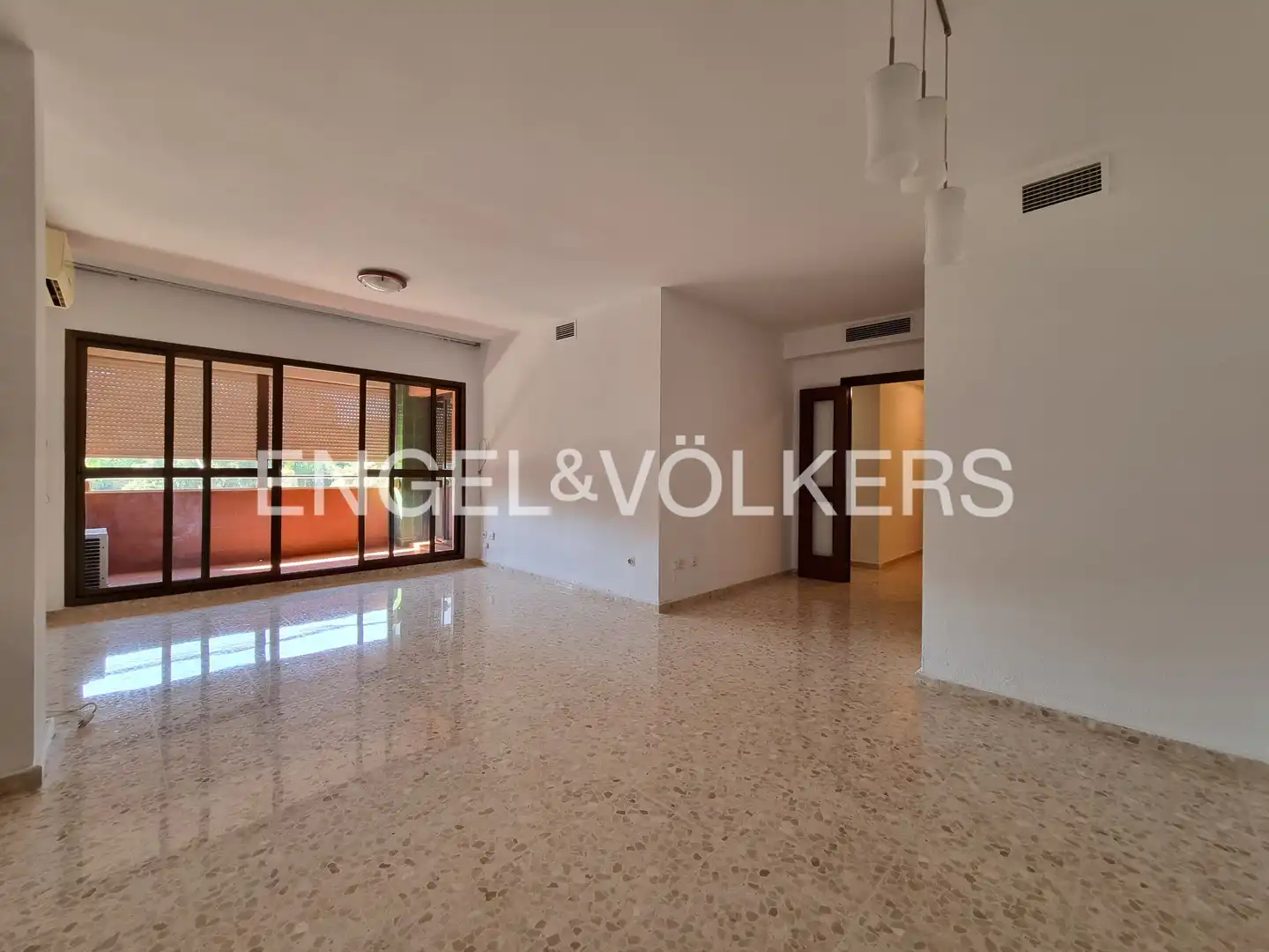 Piso de alquiler en Sevilla con Aire acondicionado, Calefacción y Terraza