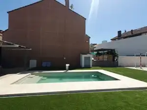 Swimming pool of Detached homes for sale in Villanueva de la Cañada  with Air Conditioner, Heating and Private garden