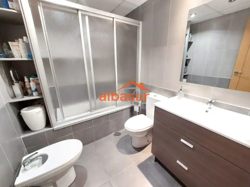 Baño de Casa adosada en venta en Córdoba con Aire acondicionado, Calefacción y Terraza