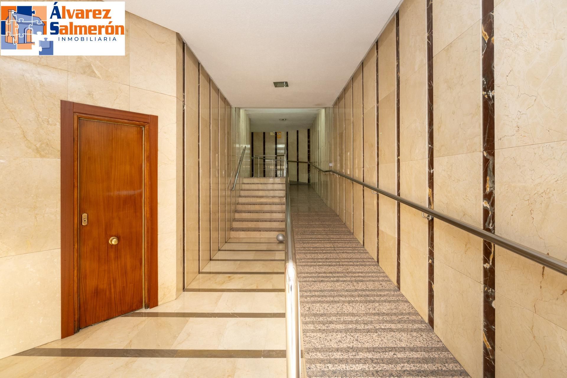 Apartamento en venta en  Granada Capital